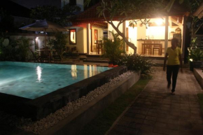 Гостиница Puri Clinton Bali  South Kuta
